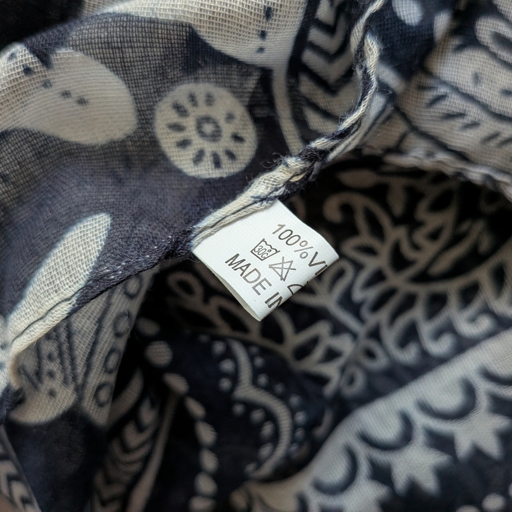 Beautiful Elephant Scarf - Picture 7 of 8